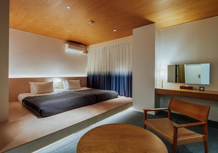 Bedroom 27