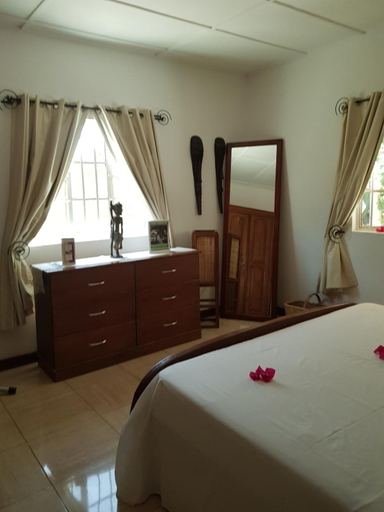Bedroom 2, Mandinka Lodge, Kombo Saint Mary