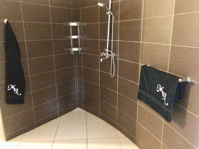 Bathroom 3, Mandinka Lodge, Kombo Saint Mary