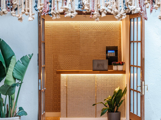Public Area 3, Sweet Lloret Suites - Smart Hotel, Girona