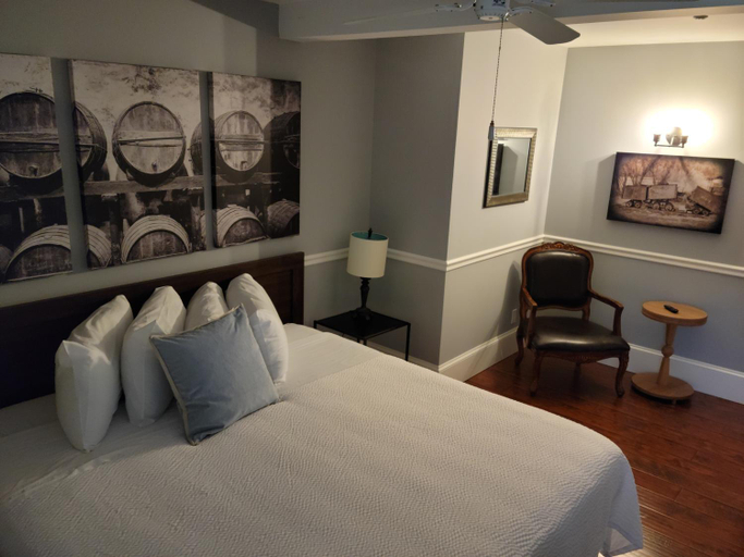 3, The Inn at 161, Amador