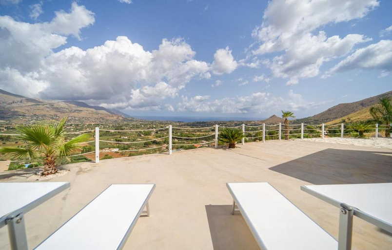 Exterior view 2, Villa Chicos with Panoramic Private Pool, Trapani