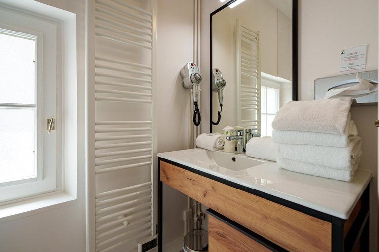 Bathroom 4