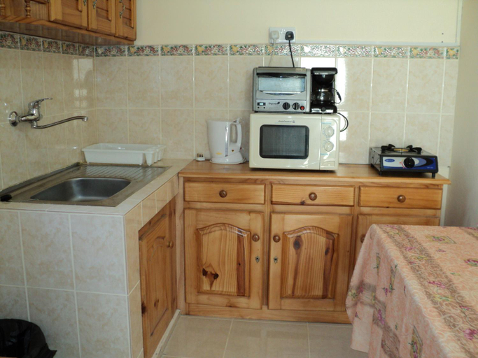 Others 3, Monalysa Villa
