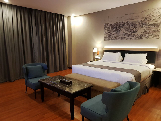 Bedroom 5, Pyramid Suites Hotel Banjarmasin, Banjarmasin