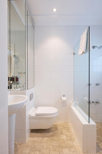 Bathroom 4