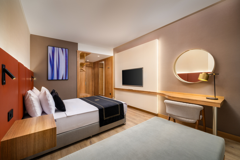 Bedroom 6