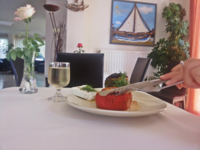 Food & Drinks 5, Hotel Romantica, Central Greece