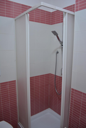 Bathroom 3, Mario's House, Napoli