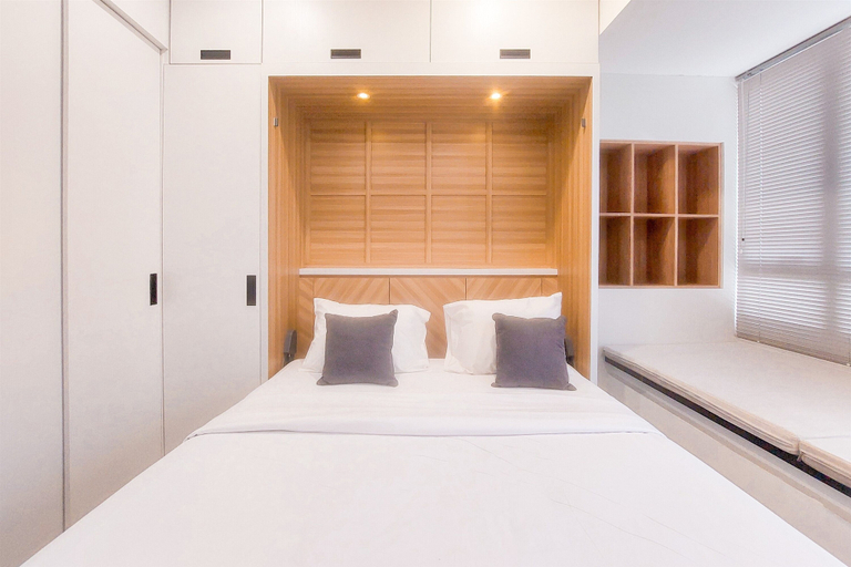 Bedroom 3, Good Choice And Homey Studio Apartment At Collins Boulevard, Tangerang