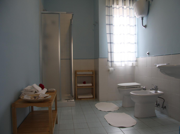 Bathroom 5, B&B Zefiro, Napoli