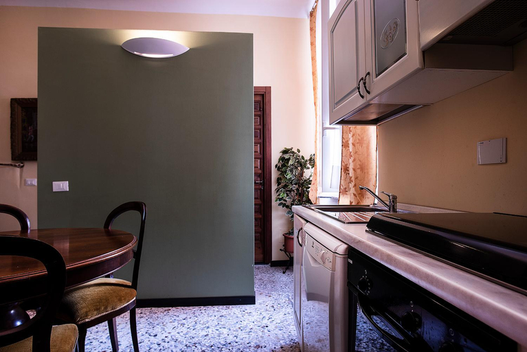 Dining Room 5
