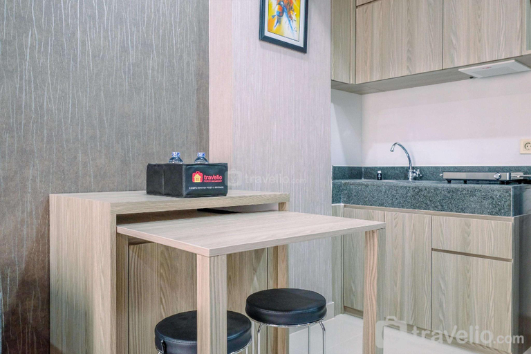 Dining Room, Elegant Comfy 2BR at Transpark Cibubur By Travelio, Depok
