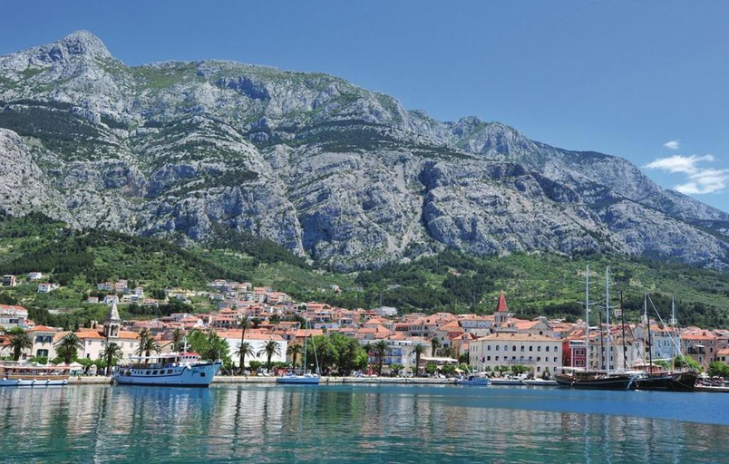 Others 2, Luxury villa with heated pool, jacuzzi and sauna, Makarska