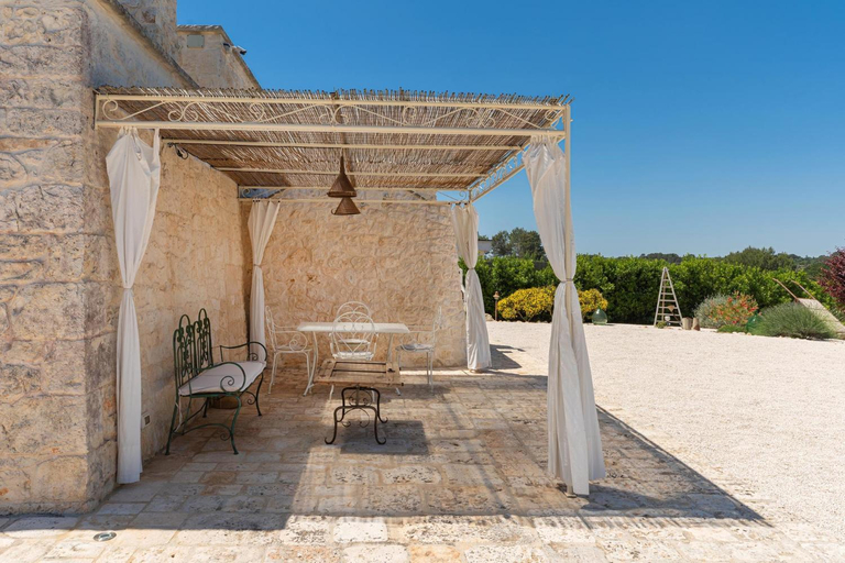 Others 3, Trullo Aurea, Taranto