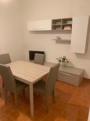 Others 5, Ladispoli Suite, Roma