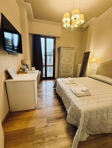 Bedroom 2, La Boutique by Rjgal, Florence