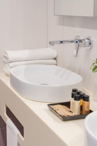 Bathroom 4, Reginna Palace Hotel, Salerno
