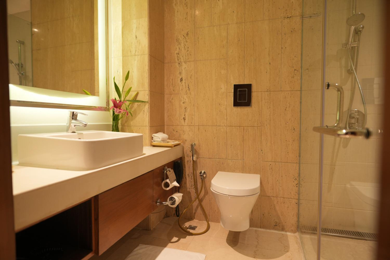 Bathroom 15