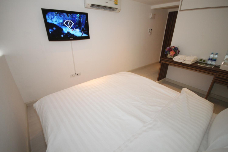 Bedroom 11