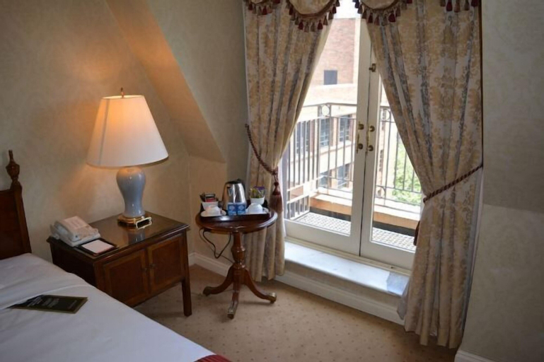 Bedroom 9