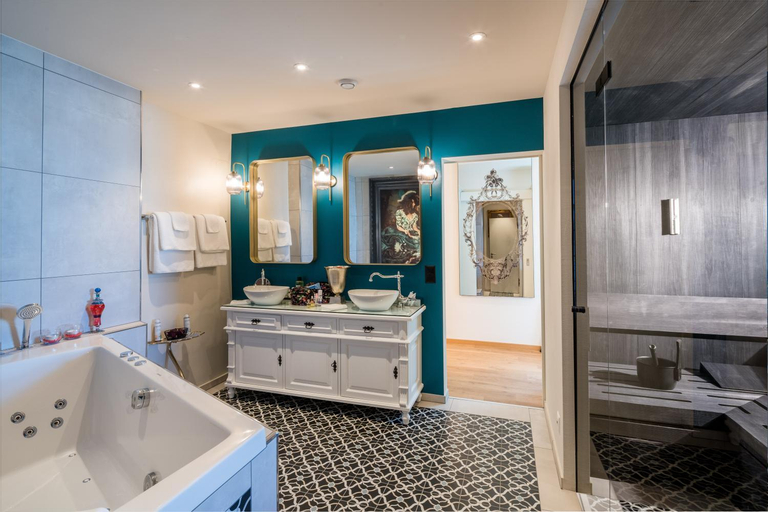 Bathroom 7