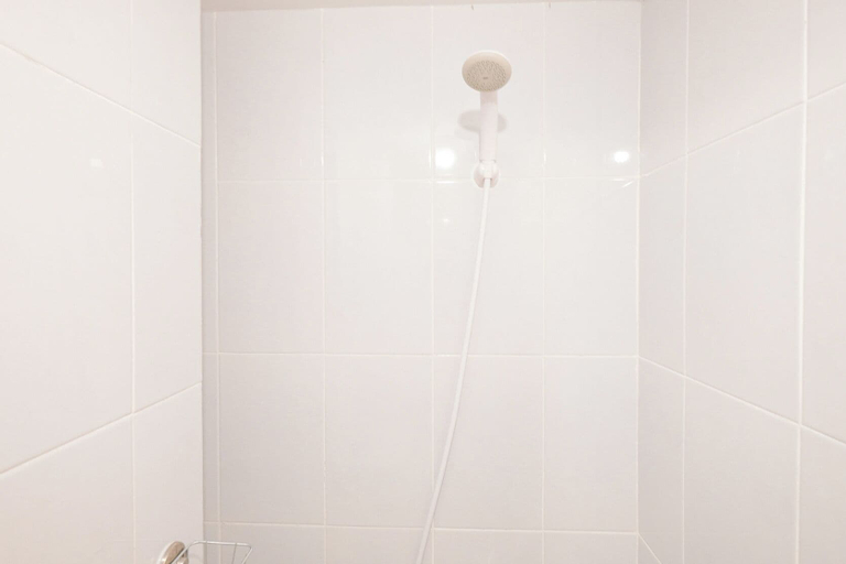 Bathroom 5, Modern And Compact Studio At Tokyo Riverside Pik 2 Apartement, Tangerang