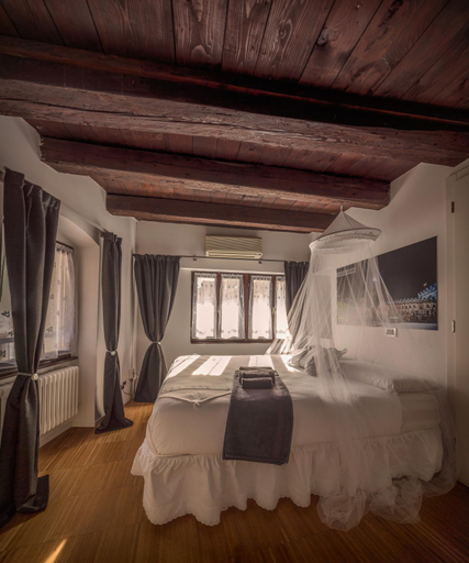 Others 3, B&B Gli Scorci di Trento, Trento