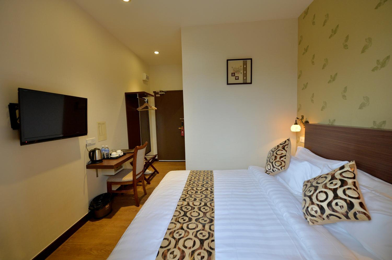 Bedroom 8