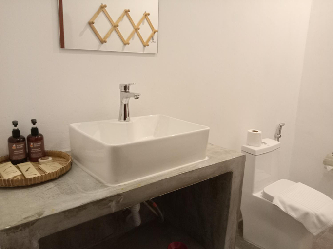 Bathroom 4, BeachWalk Koh Rong, Sihanoukville