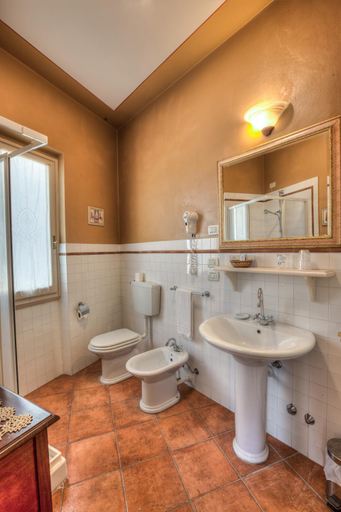 Bathroom 3, Locanda Degli Artisti, Florence