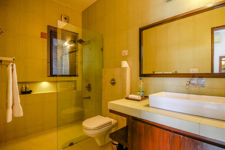 Bathroom 11