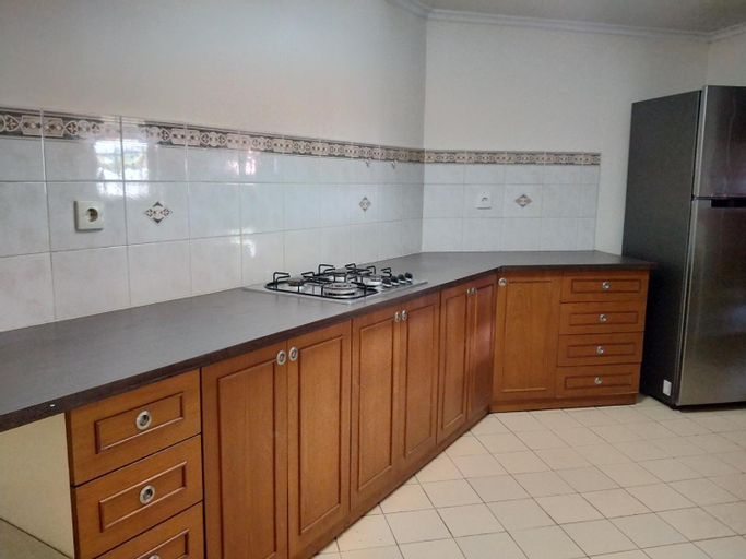 Dining Room 3