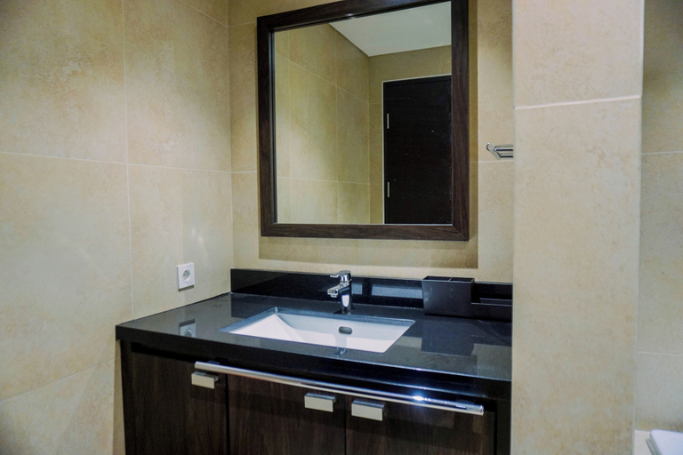 Bathroom 3, Nice 2Br At Branz Bsd City Apartment, Tangerang Selatan