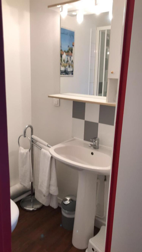 Bathroom 2