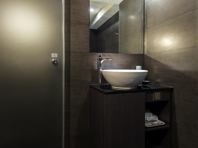 Bathroom 6