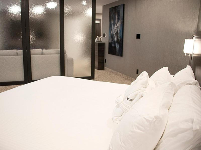 Bedroom 3, White Oaks Conference & Resort Spa, Niagara