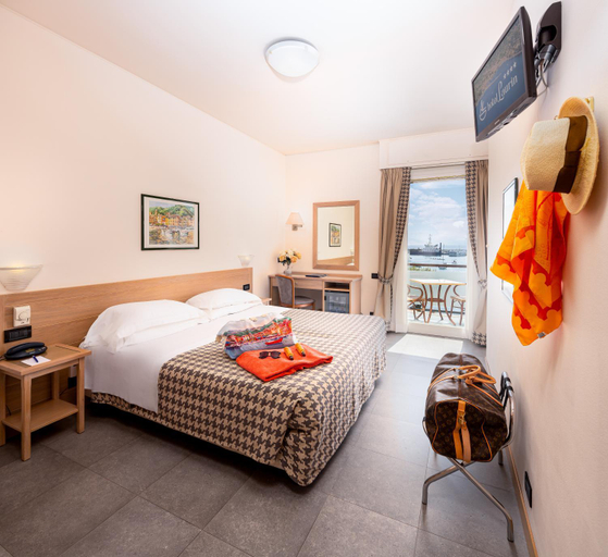 Bedroom 6