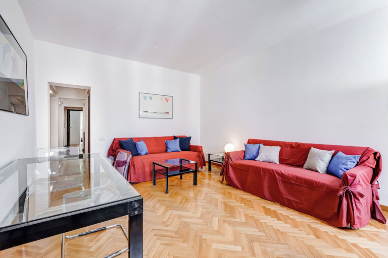 Others 5, Luminous Apartment few steps P.za Navona, Rome