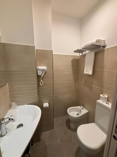 Bathroom 4, Hotel Plaza, Torino