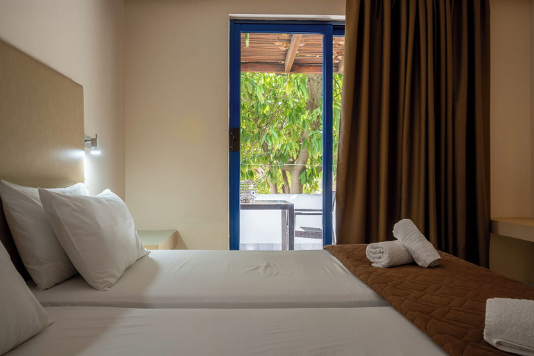 Bedroom 4, Triantafillas Suites, South Aegean