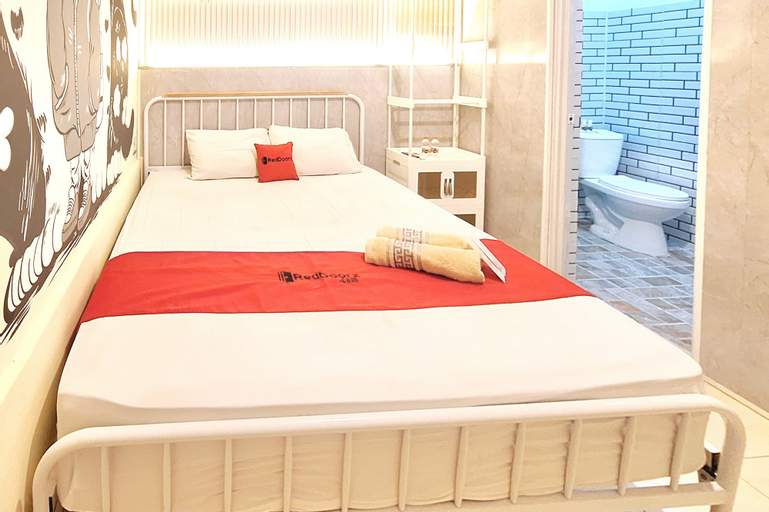 Bedroom 27