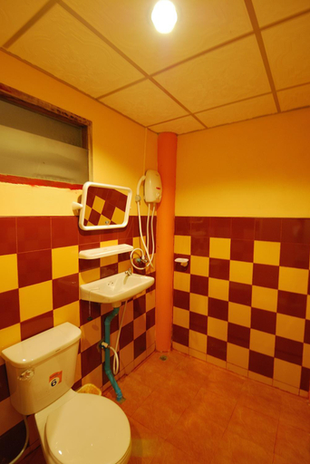 Bathroom 4, Baan Ton Nam Resort, Suan Phung