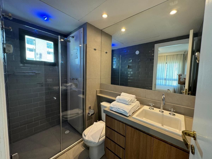 Bathroom 4, Comfort Flat Pinheiros em Hotel.., São Paulo