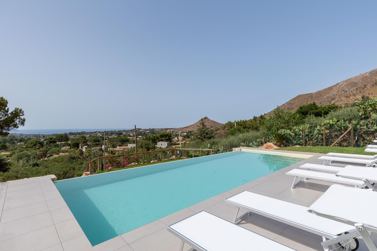 Others 2, Villa vista mare con piscina a sfioro a Scopello, Trapani