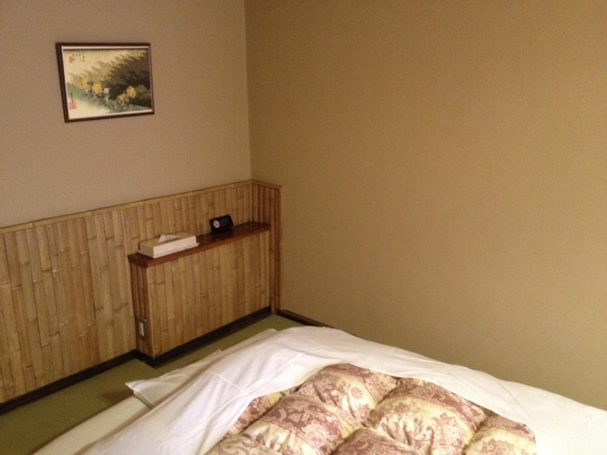 Bedroom 13