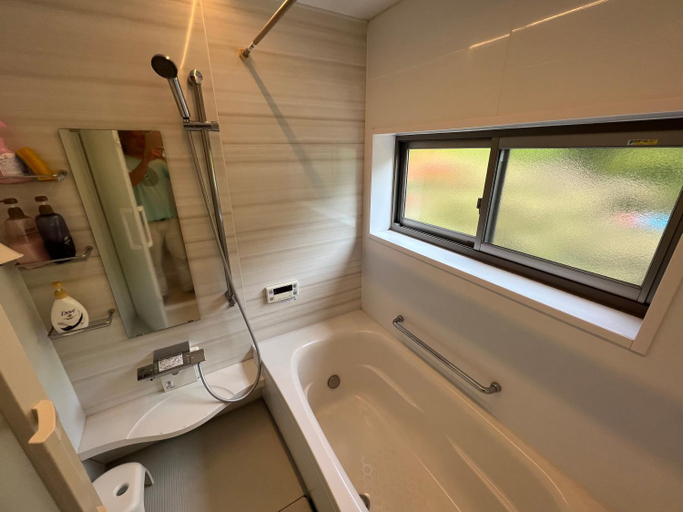 Bathroom 3, Den House, Unknown7