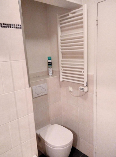 Bathroom 3, Résidence Graziella Studio 121, Alpes-Maritimes