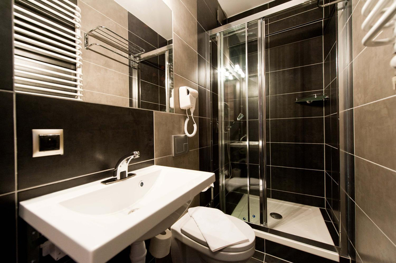 Bathroom 4, Cristal Spa, Kołobrzeg