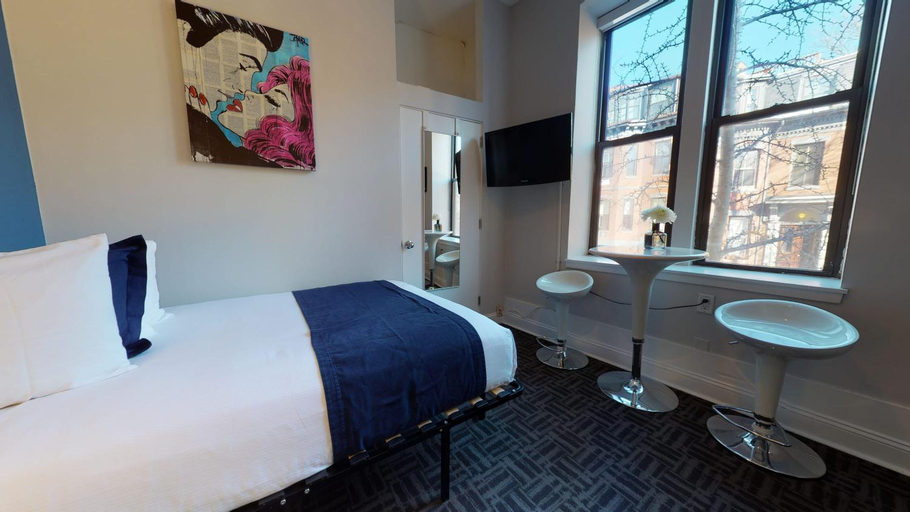 Bedroom 2, Charming Studio in Boston Brownstone, C. Ave #33, Boston